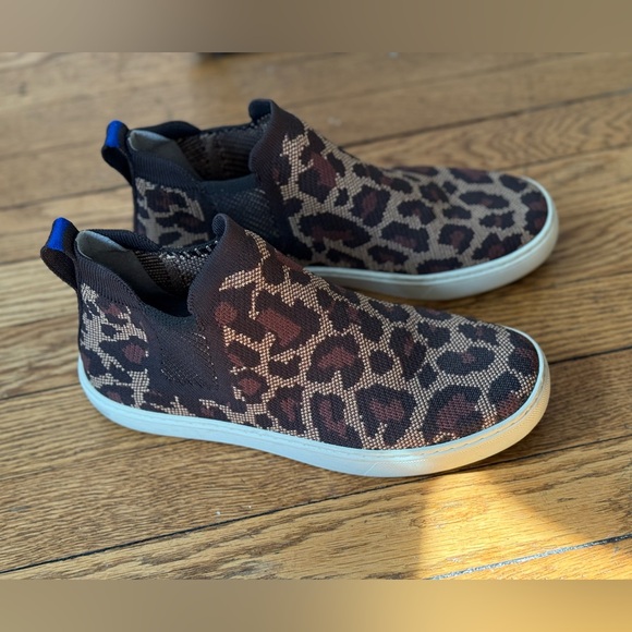 Rothy's Shoes - Rothy’s The Chelsea Boot Leopard Print - Size 8.5